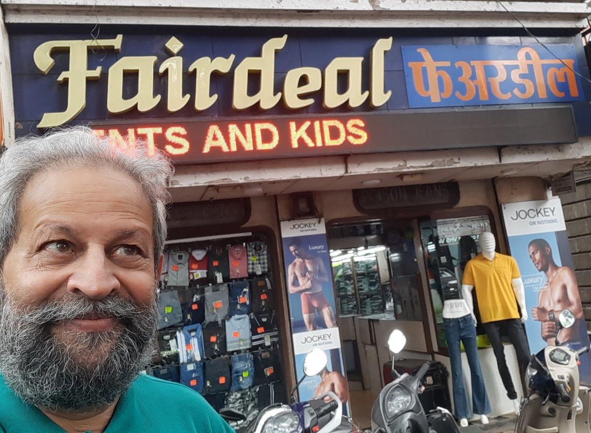 RT by @w_karve: Whenever I visit Main Street (MG Road) Pune - I visit Marzorin for Chicken Roll, Veg Sandwich and Cold Coffee - and then - I walk across the road and pick up a