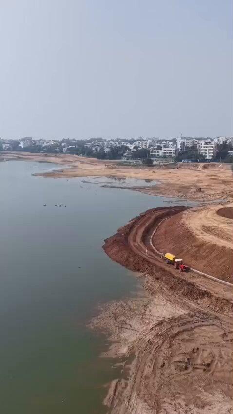 #HYDERABAD: The ambitious restoration of #KapraLake is moving at breakneck speed, with officials confirming 60 percent of the ground operations are already wrapped up. Backed by a ₹35-crore budget, ci