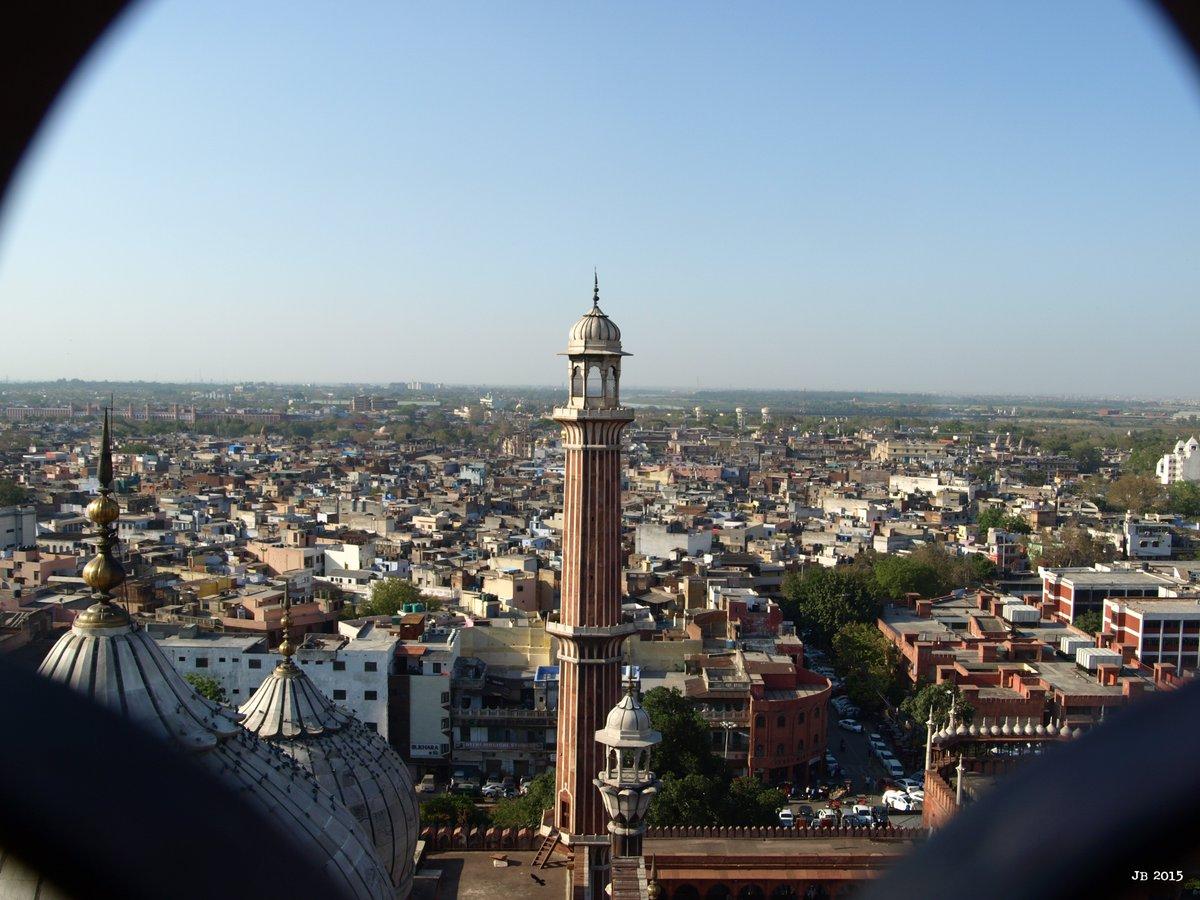 R to @JohnGetchel: Old seen from Jama Masjid