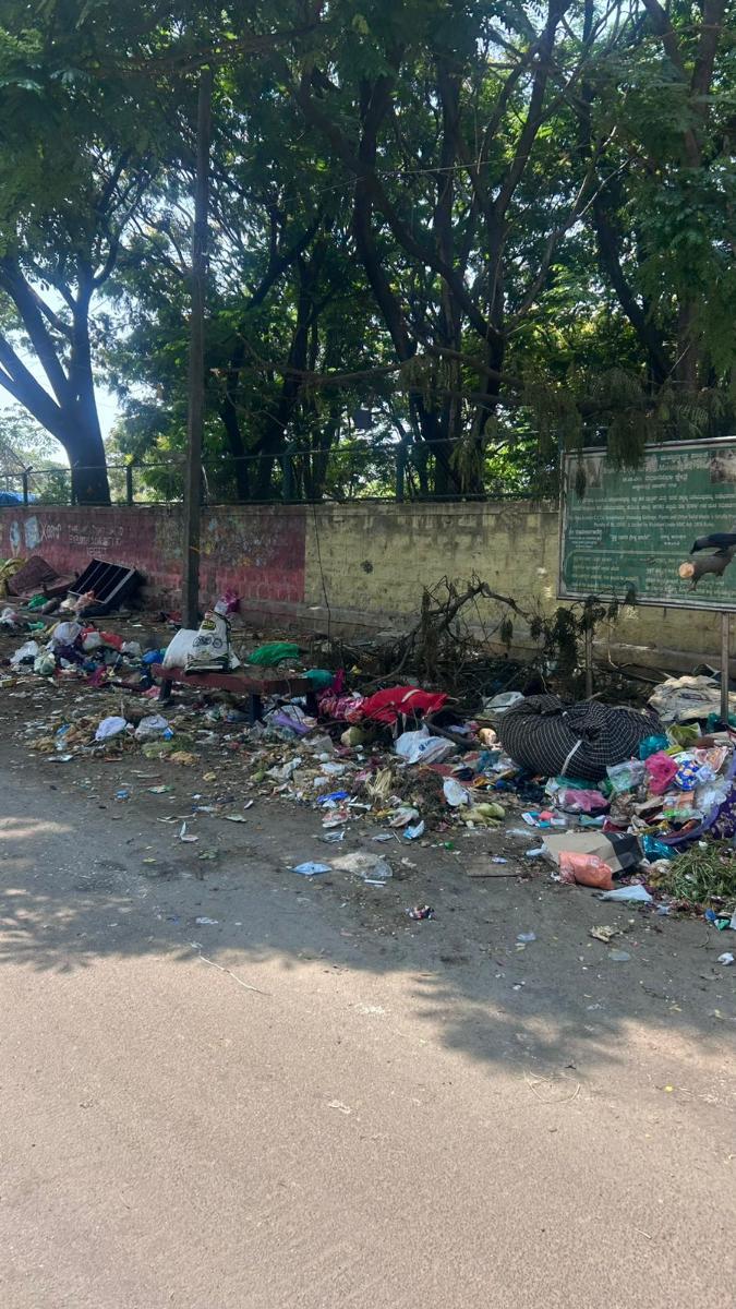 👀 83 people have confirmed this garbage spot in Agara (Ward ), Bommanahalli Zone. 📍 Near 6th Cross Road ⏳ Open for 183 days Satish Reddy M., please take a look. See it on the map → https://nammaka
